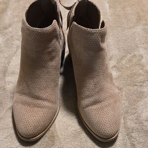 Stylish Women's Beige Ankle Booties
